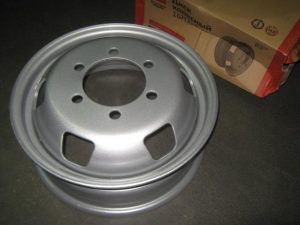 Disk-kolesny`j-stal`noj-GAZEL`-16×5,5-6×170-ET105-DIA130-kvadratny`e-otverstiya-DK-3302-3101015-02